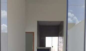 Imagem 4: Linda casa, sala e cozinha integrada/americana, 2 quartos, 1 suíte, 2 vagas, 59m² e terren