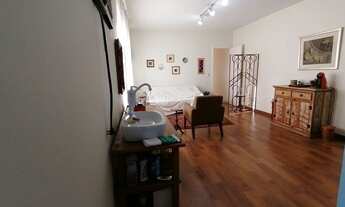 Imagem 2: Sala ampla, banheiro privativo, recepção e cozinha. Excelente!