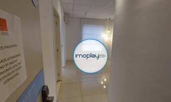 Imagem 2: Conjunto com recepção, 4 salas, 3 sacadas, 2 banheiros, piso porcelanato, luminárias e pro