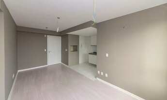 Imagem 4: Apartamento para venda tem 72 metros quadrados com 3 quartos em Passo da Areia - Porto Ale