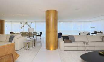 Imagem 2: Stratos Itaim)Cobertura Triplex de 512m² com 4 Suítes + 6 Vagas + Depósito Privativo- no