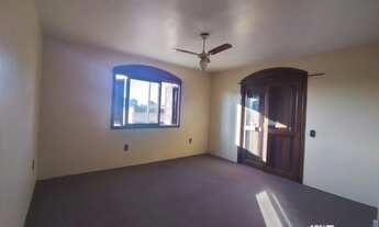 Imagem 5: PORTO ALEGRE - Casa Padrão - Elizabeth