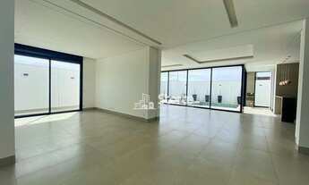 Imagem 7: Casa estilo sobrado de alto padrão com 4 suítes à venda, 442m² por R$ 3.950.000 - Condomín