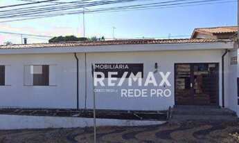 Imagem: Casa térrea para alugar, com 5 salas, 163