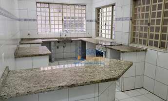 Imagem: Casa com 4 dormitórios à venda, 200 m²