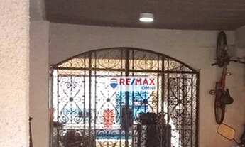 Imagem 4: Cond.Gramado, casa duplex, com 4 quartos, 1 suíte, piscina, churrasqueira. Aceita Financia