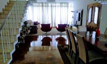 Imagem 3: Casa com 247 m2 de área construída, muito bem localizada, terreno de 8m frente por 29m cum