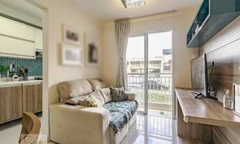 Imagem 2: Apartamento com 02 quartos (01 Suíte) - 54 m² - Tingui - Curitiba - PR