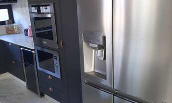 Imagem 4: Casa para venda tem 248 metros quadrados com 4 quartos em Centro - Palhoça - SC