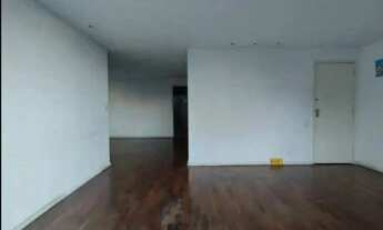 Imagem 4: Localização imponente, ao redor do verde. Em ponto valorizado e familiar