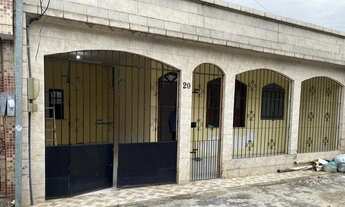 Imagem: CASA SUPER GRANDE COM PREÇO BAIXO!!