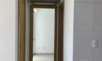 Imagem 7: Alugo Apartamento de 2 Quartos com Móveis Fixos em Andar Alto e Vista para o Mar