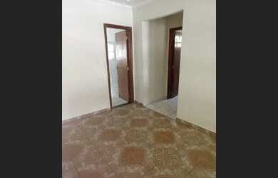 Imagem 2: Casa padrão em Parque dos Pinus - Ribeirão Preto