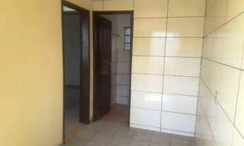 Imagem 4: Edícula com 1 dormitório para alugar, por R$ 700/mês - Jardim São Francisco de Assis - Lon