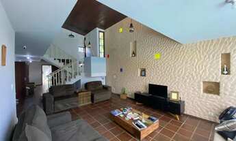 Imagem 5: Casa para aluguel e venda tem 238 metros quadrados com 4 quartos