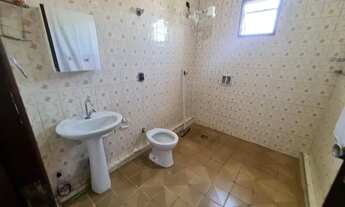 Imagem 7: Alugo casa de fundos de 2 cômodos com garagem perto da escola Melissa