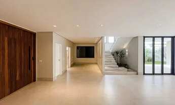 Imagem 2: SOBRADO COM 5 SUÍTES NO ALPHAVILLE GOIÁS REPLETO EM ARMARIOS