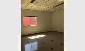 Imagem 3: Sala comercial excepcional, com 31m² de área útil, localizada no centro da cidade