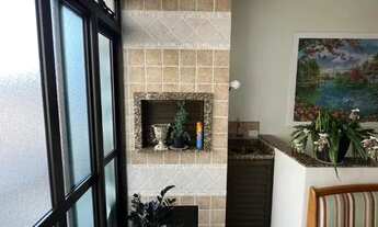 Imagem 2: Apartamento mobiliado e decorado + Lojas comerciais no térreo! Oportunidade!