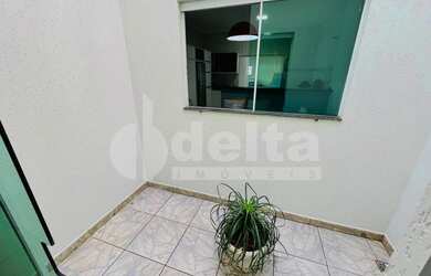 Imagem 2: Casa residencial disponível para venda no bairro Jardim Inconfidência em Uberlândia-MG