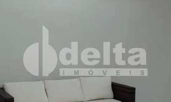 Imagem 2: Casa no condomínio Royal Park disponível para venda em Uberlândia-MG