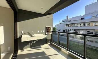 Imagem 7: More a poucos passos do mar, em um dos endereços mais desejados de Jurerê