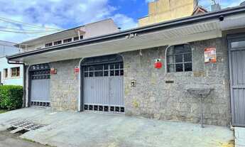 Imagem: Casa Térrea com Ático e 5 Quartos para