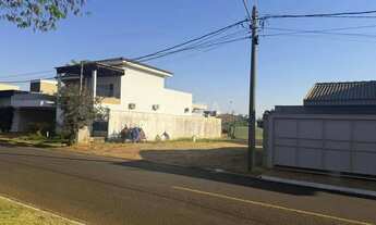 Imagem 2: Oportunidade no Village Damha 2 lote próximo à portaria e lazer