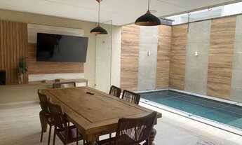 Imagem 7: Imóvel Exclusivo 252m² 3 Suítes com Closet, Piscina e Energia Solar