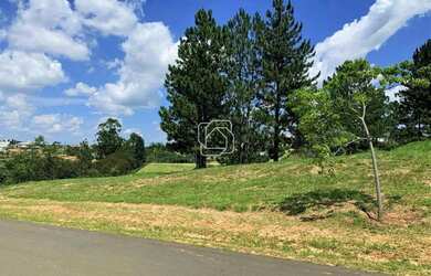 Imagem: Terreno com 2.214 m² à venda no Condomínio