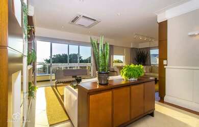 Imagem 4: Belissimo apto com sacada e vista para o Guaíba !