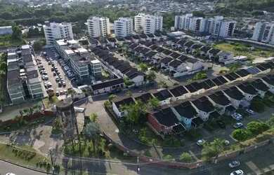 Imagem 5: Casa Duplex Mobiliada no Cond Portugal 3 Suites + Escritorio 2 Vagas