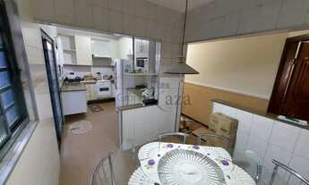 Imagem 3: Casa Sobrado - Bosque dos Eucaliptos - 5 Dormitórios - 325m²