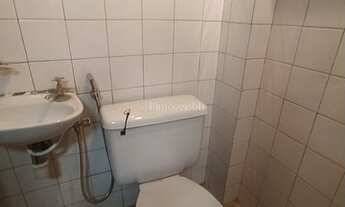 Imagem 6: Ref.: 8077 - Ótimas Lojas Para Seu Comércio no Centro!