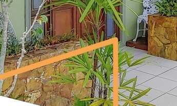 Imagem: TRINDADE - Casa à venda com 180m² com