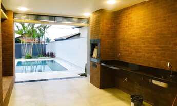 Imagem: Linda casa na rua 12 4Q lote 450m 1.500.000,00