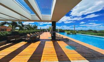 Imagem 4: Terreno único de fundos para o lago e com uma lateral sem vizinho!