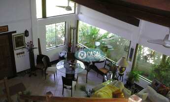 Imagem 3: Casa com 04 Quartos e 2.000 m² de Terreno em Ótima Localização de Itaipu!