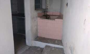 Imagem 2: Casa tipo Apartamento para Locação em Rio de Janeiro, Irajá, 2 dormitórios, 1 banheiro, 1