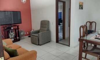 Imagem 3: Casa duplex em centro de terreno, junto a todo comércio