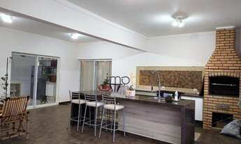 Imagem: Casa térrea com 5 suítes à venda, 300