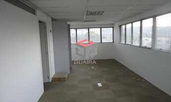 Imagem 6: Sala comercial com 90m²
