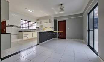 Imagem 6: Linda Casa Térrea com 3 Dormitórios, sendo 1 Ampla Suíte com Closet