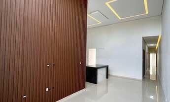 Imagem 2: Casa para venda com 180 metros quadrados com 3 quartos