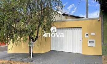 Imagem: Casa à venda, 2 quartos, 1 suíte, 2 vagas