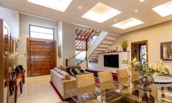 Imagem: Casa com 4 dormitórios à venda, 214 m²