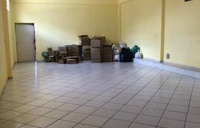 Imagem 2: Sala Grande Localizada No Centro De Seabra