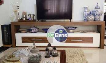 Imagem 5: Casa com 7 quartos, 1.000 m², a venda por R$ 2.350.000 ou aluguel por R$ 15.000/mês Santa