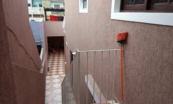 Imagem 2: Sobrado para venda tem 170 metross com 2 quartos em Vila Assis Brasil - Mauá - SP