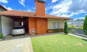 Imagem 1: Excelente casa linear, fora de condomínio no centro da cidade